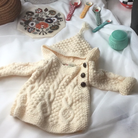 carrigdonn Other - Carriagdonn Aran Irish Baby's Hood Side Button